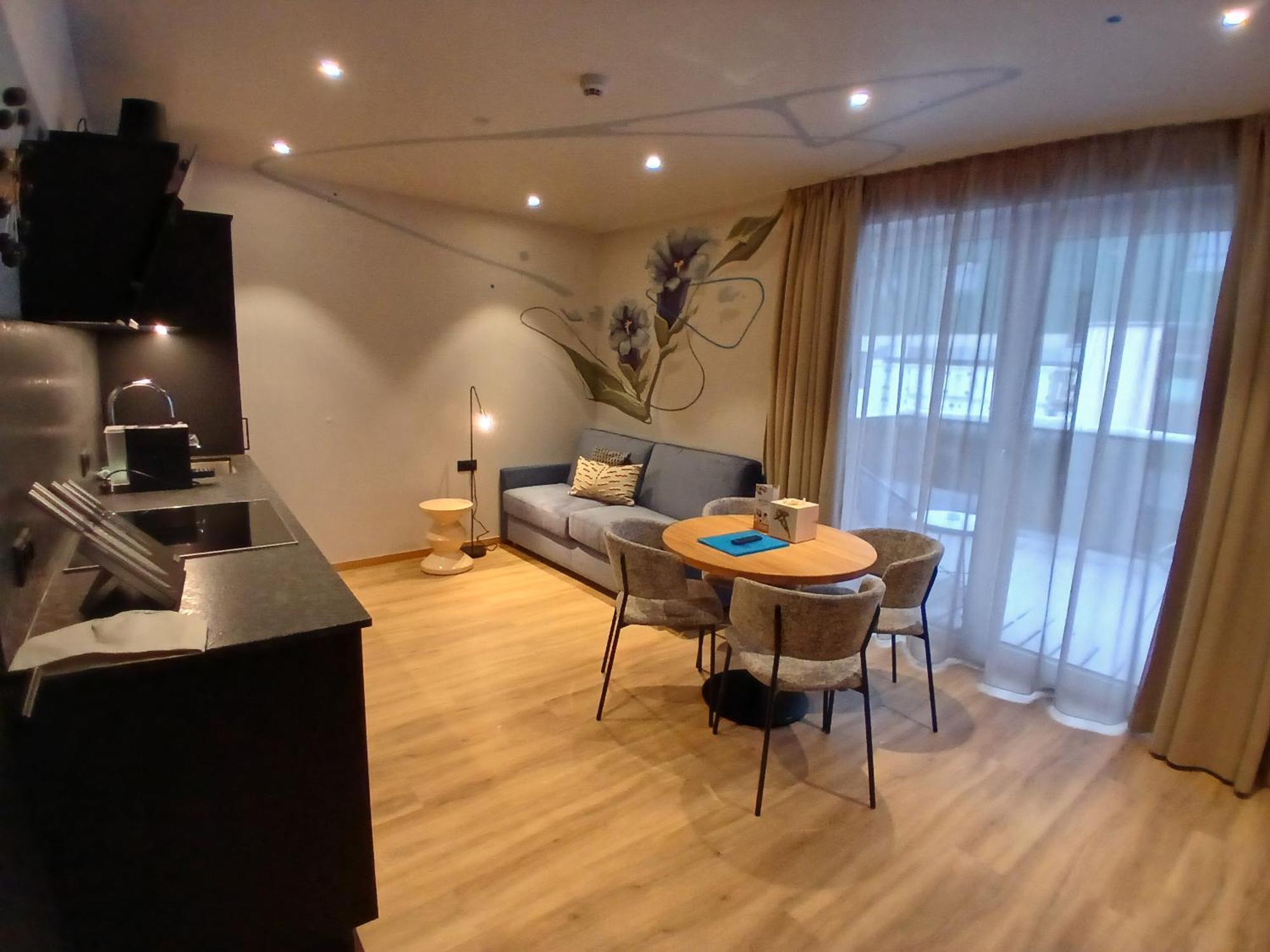 Appartement Lorenzi Solden Exterior photo