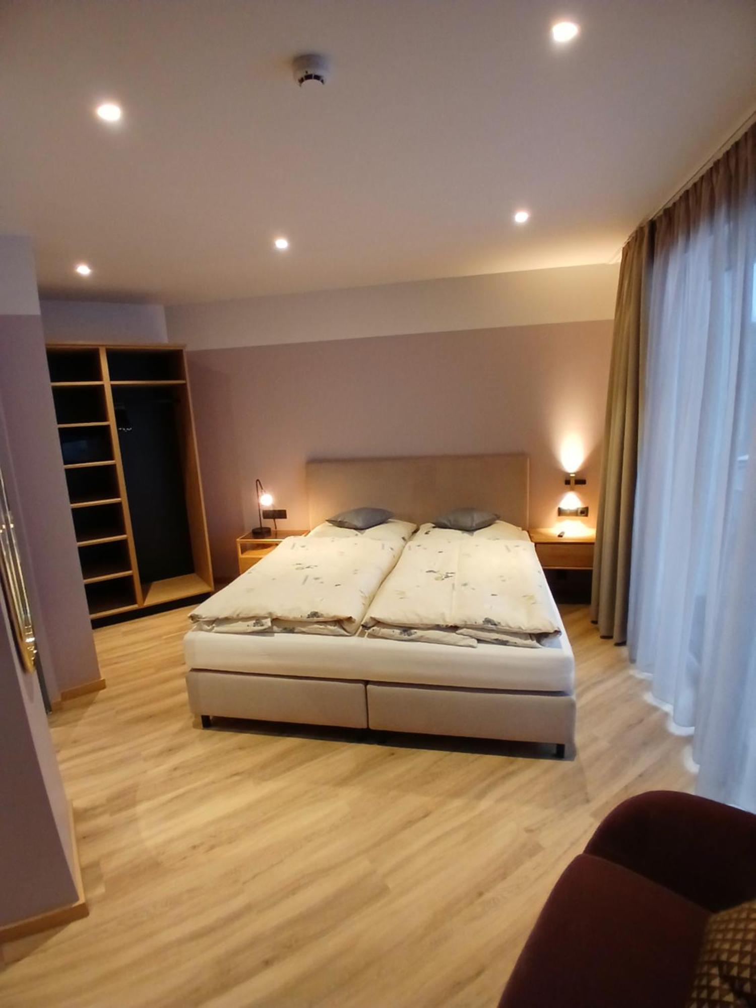 Appartement Lorenzi Solden Exterior photo