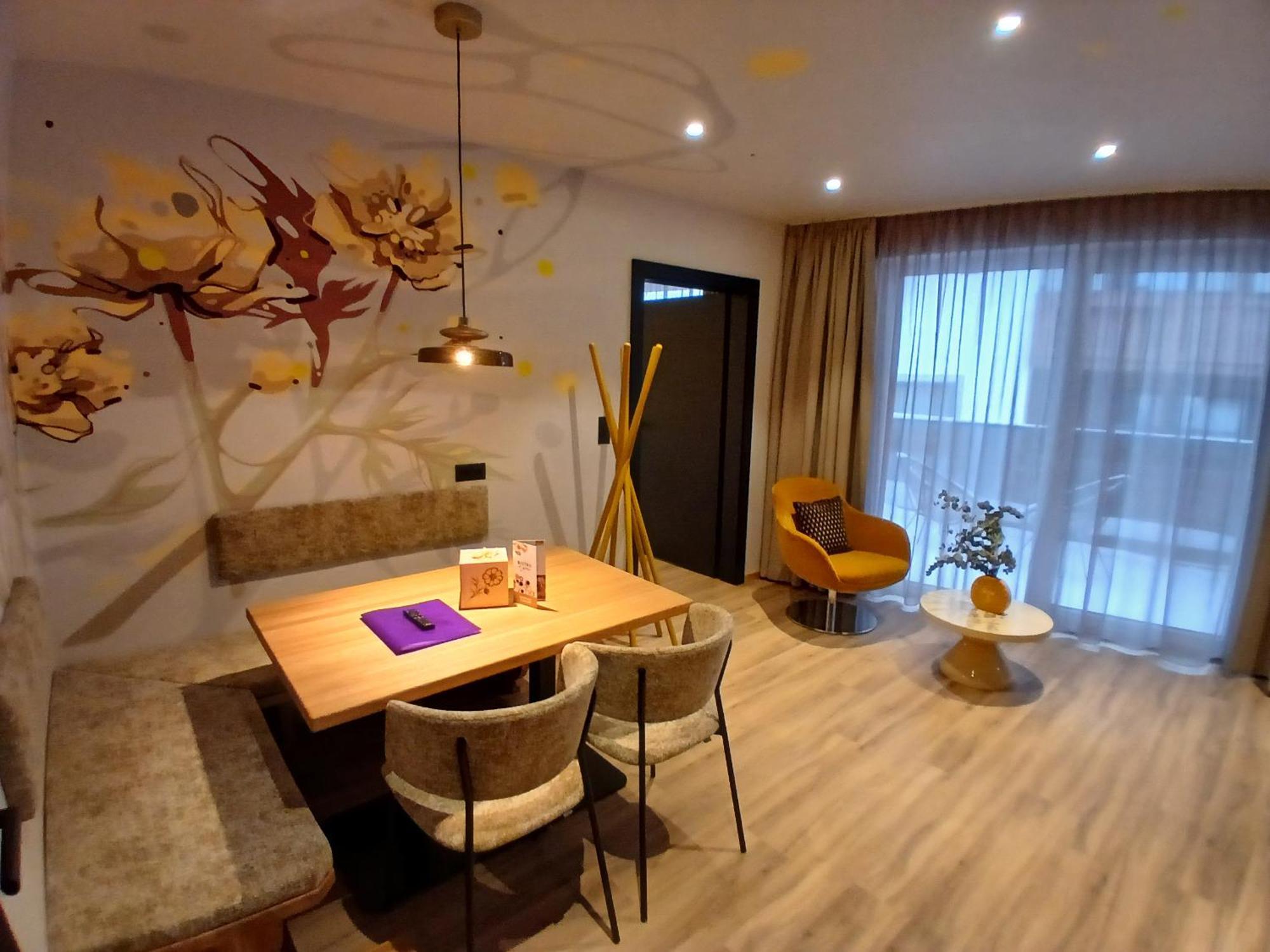 Appartement Lorenzi Solden Exterior photo
