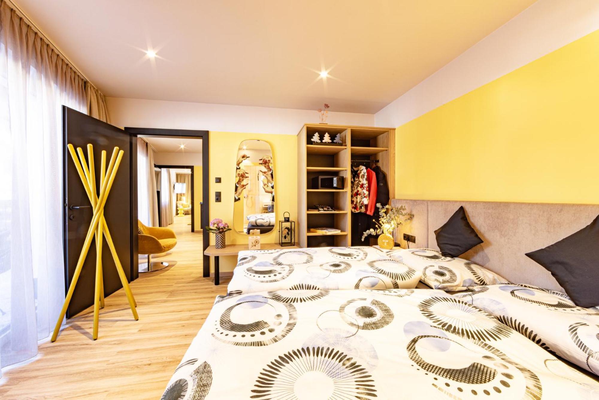Appartement Lorenzi Solden Exterior photo